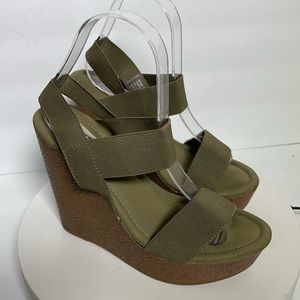 Steve Madden wedge shoes size 8 M